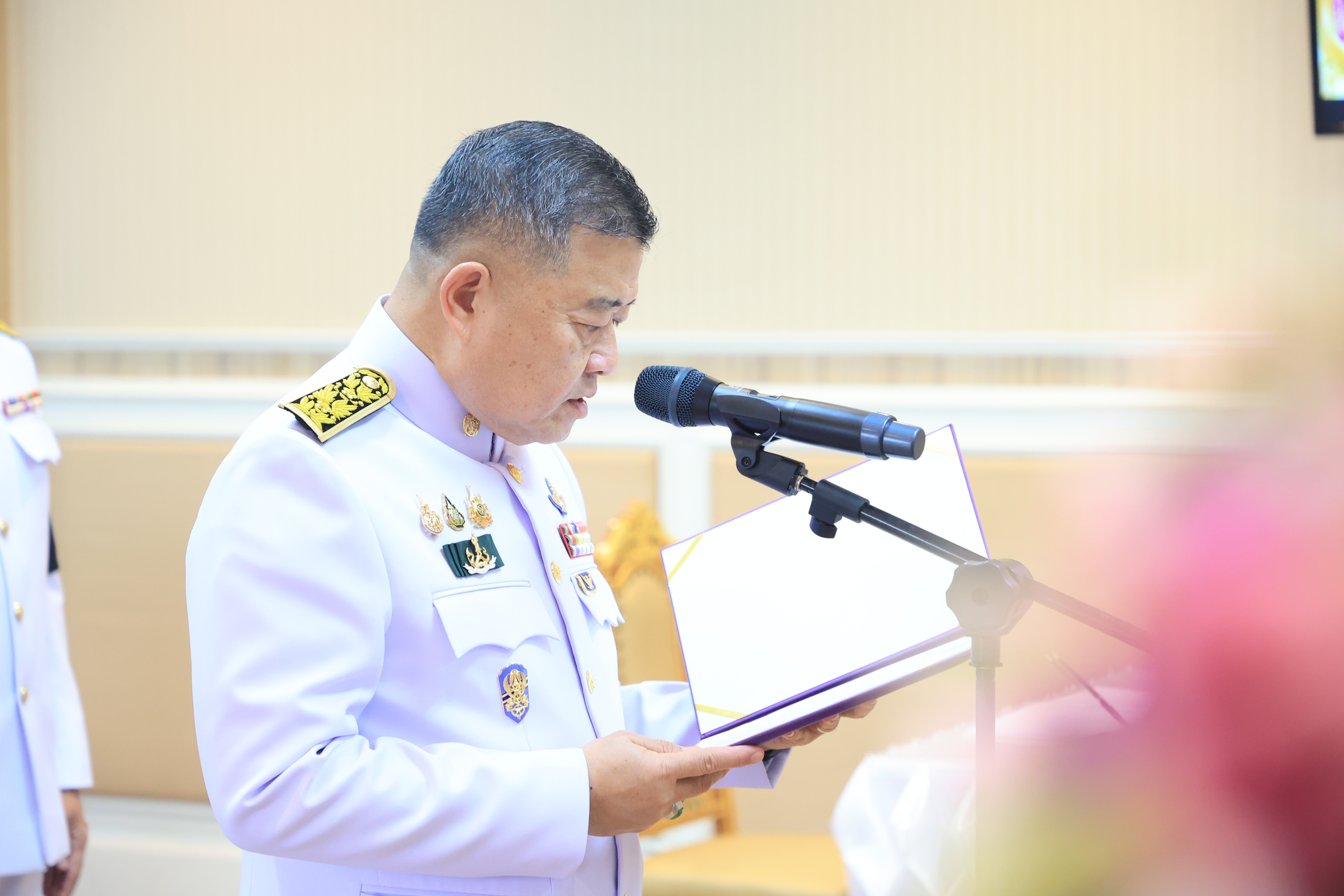 title - เลขาธิการ ส.ป.ก. ลงนามถวายพระพร สมเด็จพระนางเจ้าฯ พระบรมราชินี เนื่องในโอกาสวันเฉลิมพระชนมพรรษา 48 พรรษา 3 มิถุนายน 2568 ณ กระทรวงเกษตรและสหกรณ์